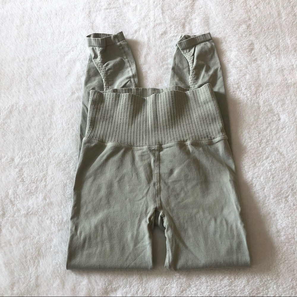 Free People High-Rise 7/8 Length Good Karma Leggings Sea Glass - Picture 1 of 8